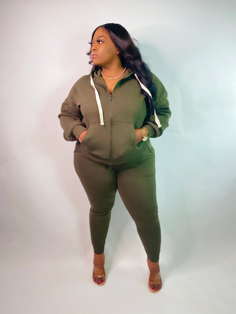 “SWEATING ME” Jogger Set